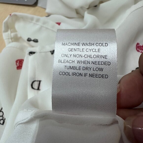 NWT Daniel Rainn Split Neck Blouse White Novelty Print Roll Tab Sleeve Women’s S - Picture 12 of 12